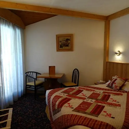 Logis Le Littoral Hotel 3*